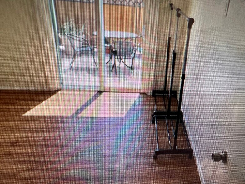 Building Photo - 538 E Colter St