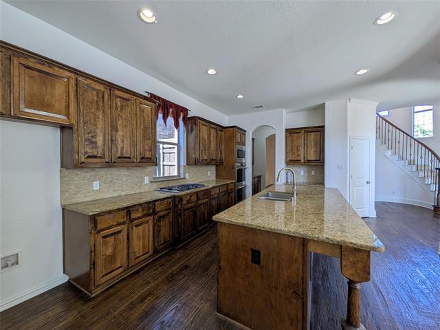 Building Photo - 1121 Waterford Way