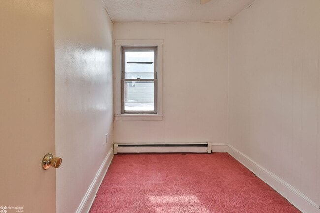 Building Photo - 50 W Catawissa St