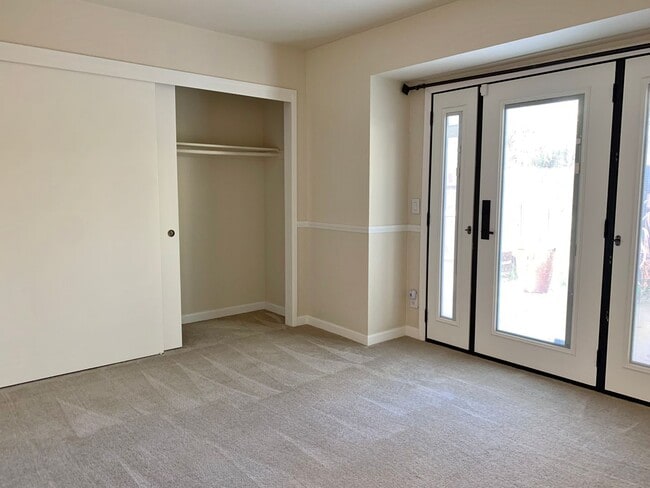 Building Photo - Single Story Home in Hollister