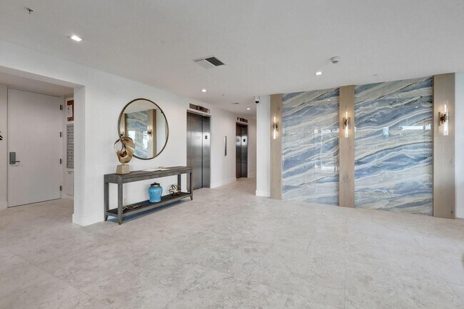 Building Photo - 5460 N Ocean Dr