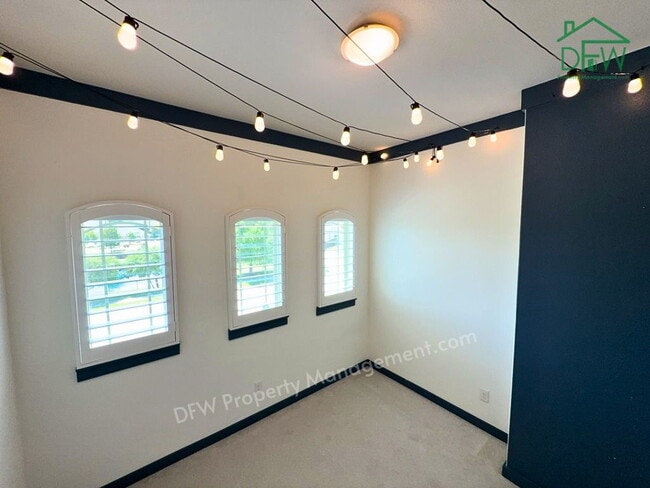 Building Photo - 5-Bed, 4.5-Bath Home with Private Study, Media Room & 3-Car Garage | Prosper ISD