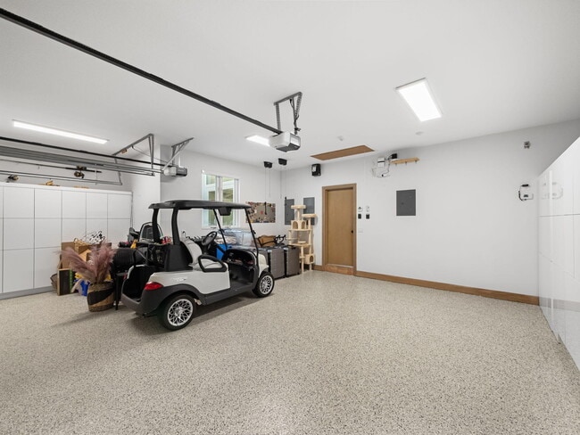 Building Photo - 3299 Bridgegate Dr