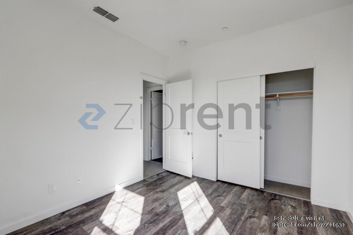 Building Photo - 50 Seasmoke Pl
