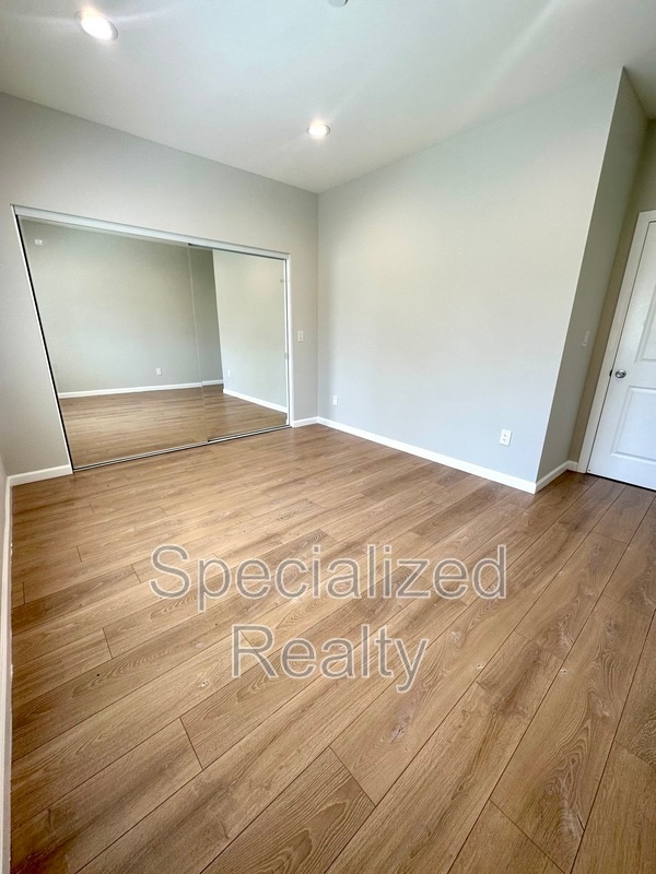 Building Photo - 6221 Elmer Ave