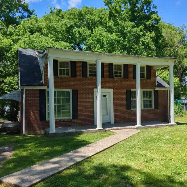 Primary Photo - 325 Lawndale Dr