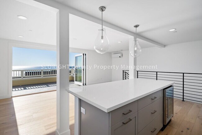 Building Photo - AVAILABLE JANUARY- Stunning Townhome in Avila Beach - 2 Bedroom / 2 Bathroom