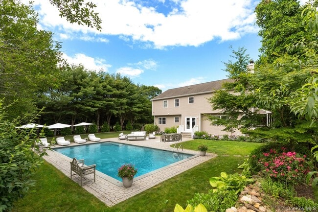 Building Photo - 167 Tuckahoe Ln