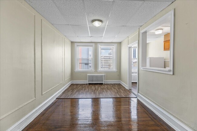 Building Photo - 2 S Hartford Ave
