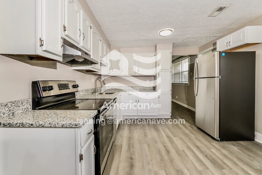 Building Photo - 3814 Franklin St