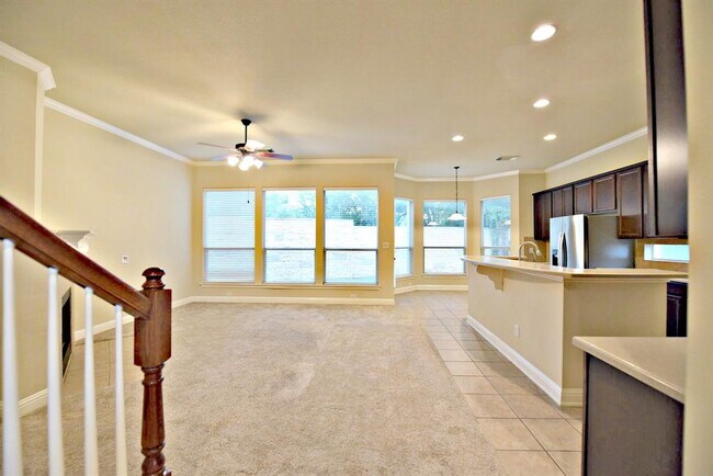 Building Photo - 15520 Interlachen Dr