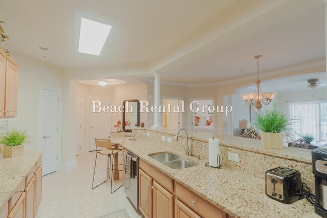 Building Photo - 2 Bedroom Condo on the Intracoastal Waterway