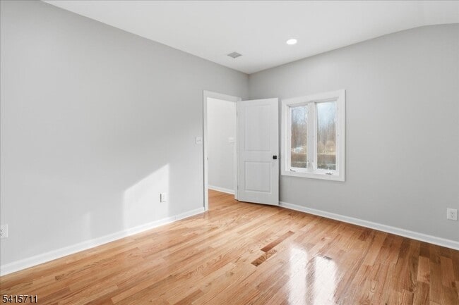 Building Photo - 17 Richter St