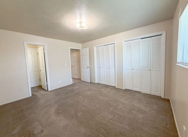 Building Photo - 2384 W Derby St