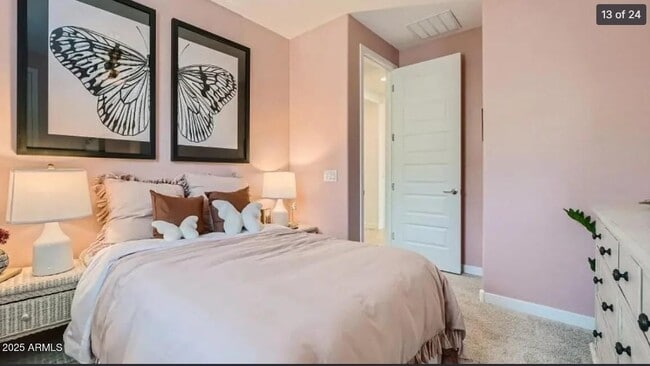 Building Photo - 23158 E Saddle Way