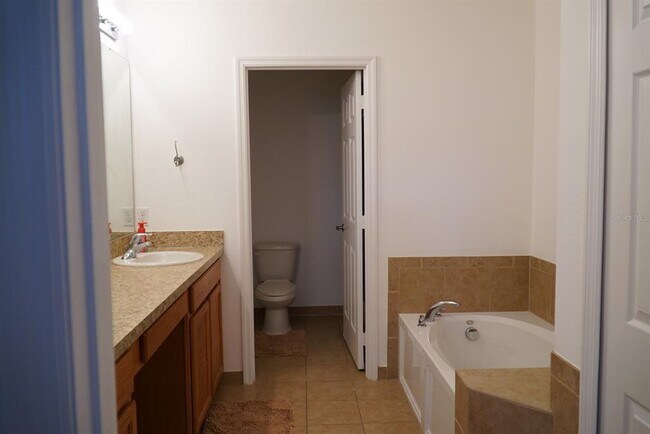 Building Photo - 1712 Portofino Meadows Blvd