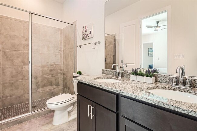 Building Photo - 4912 Risana Bend
