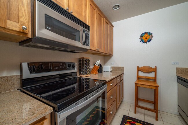 Building Photo - Fully Furnished Condo Available Now!