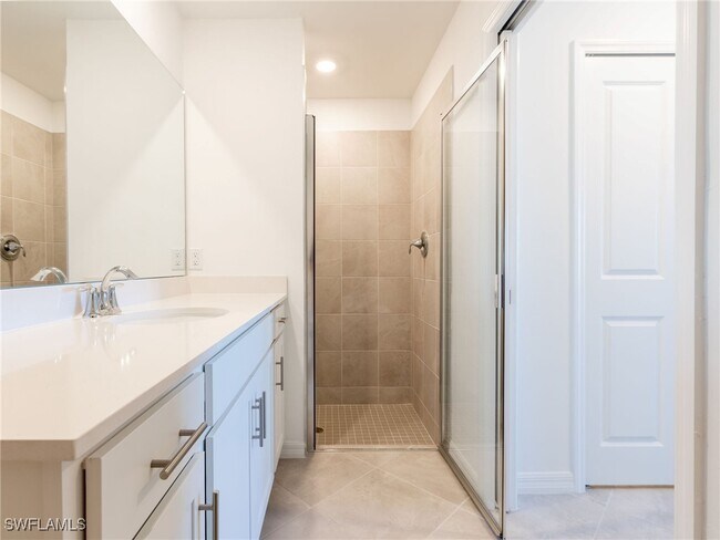 Building Photo - 5807 Double Eagle Cir
