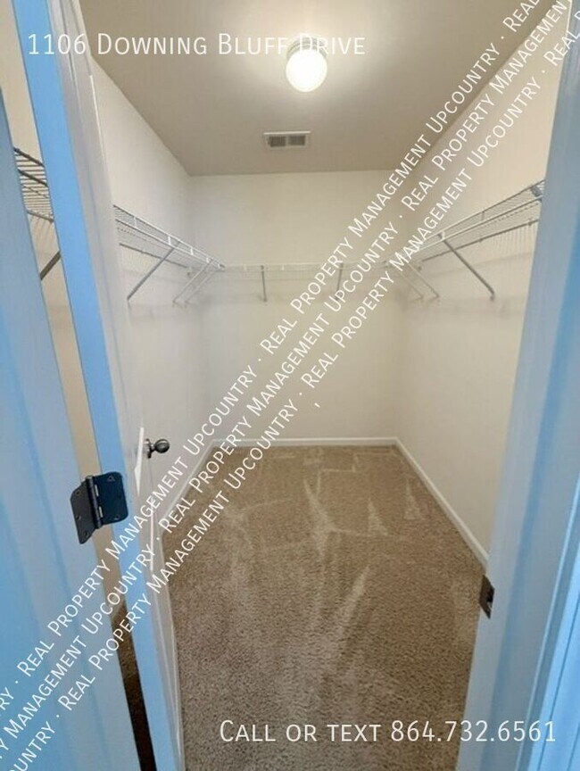 Building Photo - 1106 Downing Bluff Dr