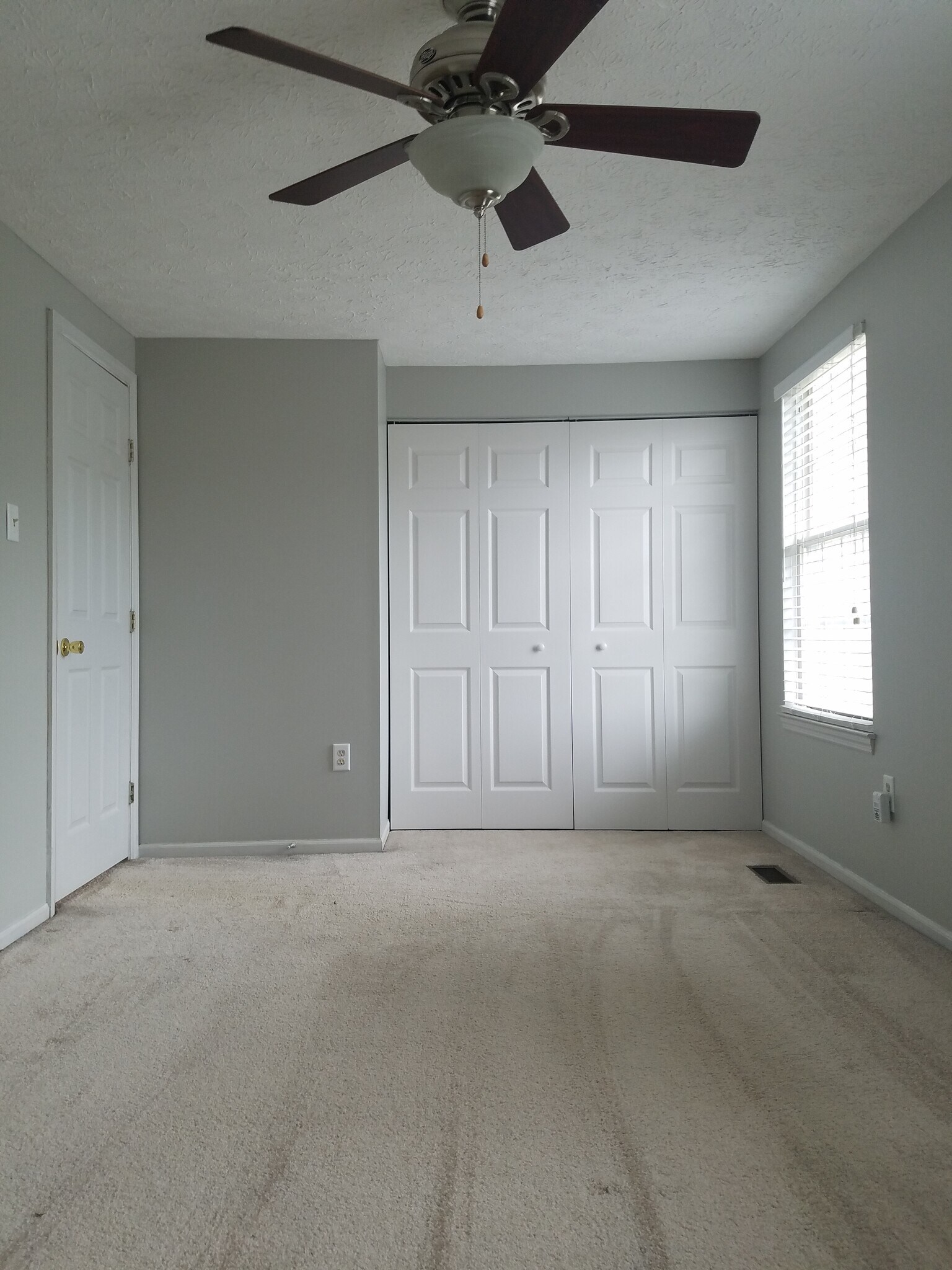 Master Bedroom - 358 Delmar Ct