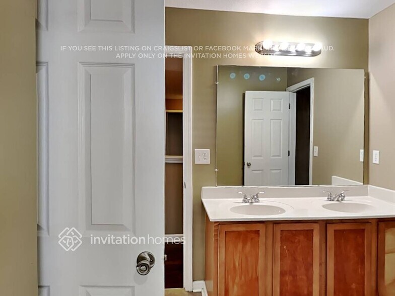 Building Photo - 4733 Beau Point Ct SW