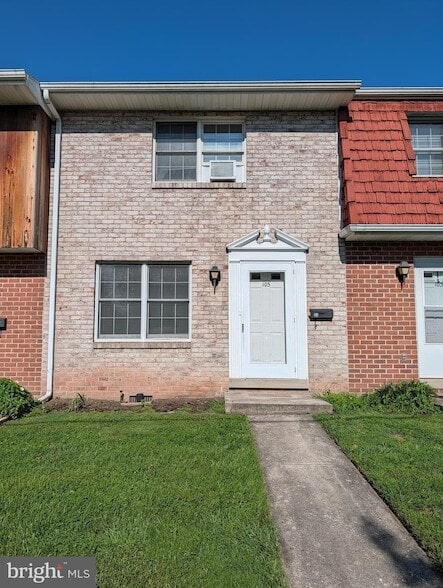 Building Photo - 105 Ridge Ave