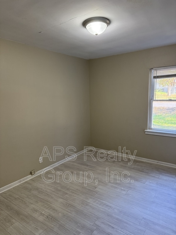 Building Photo - 3654 Yale Ave