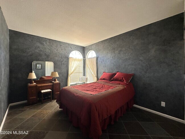 Building Photo - 65091 E Diamond Ridge Ct