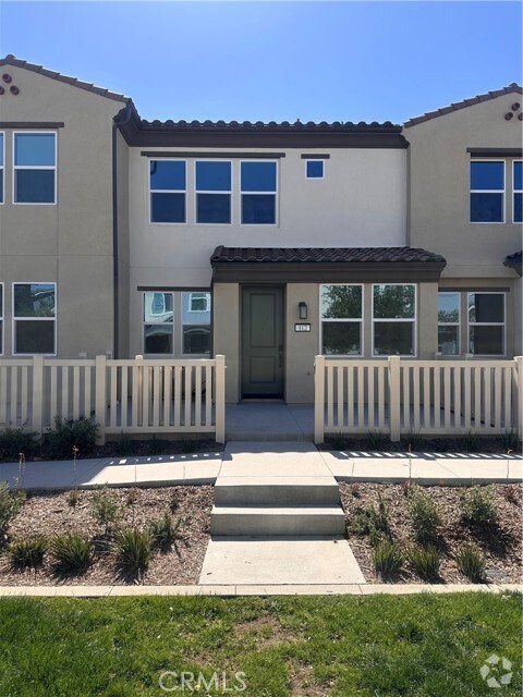 Building Photo - 3972 Lavine Wy