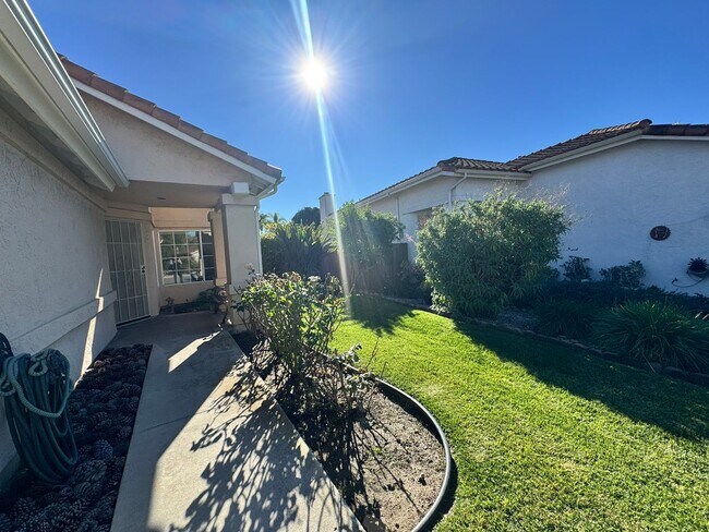 Building Photo - Beautiful Single-Story Rental Home in Ocean Hills – Oceanside