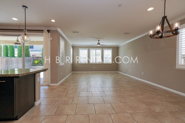 Building Photo - River Islands Living: Modern 4-Bedroom Hom...