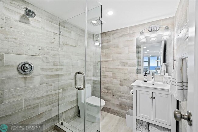 Building Photo - 1620 S Ocean Blvd