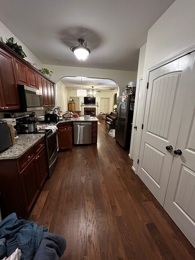 Building Photo - 4300 Ashwood Cove