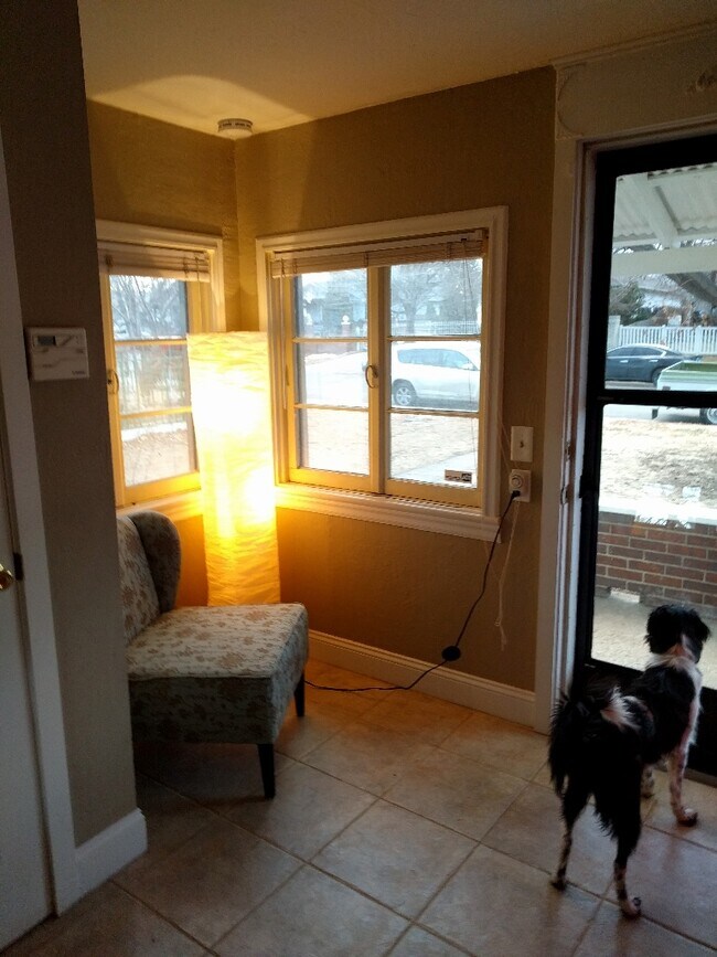 entry - 2 S Lowell Blvd