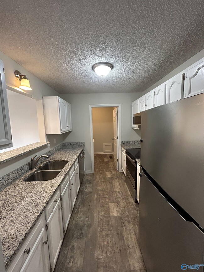 Building Photo - 109 Portal Ln