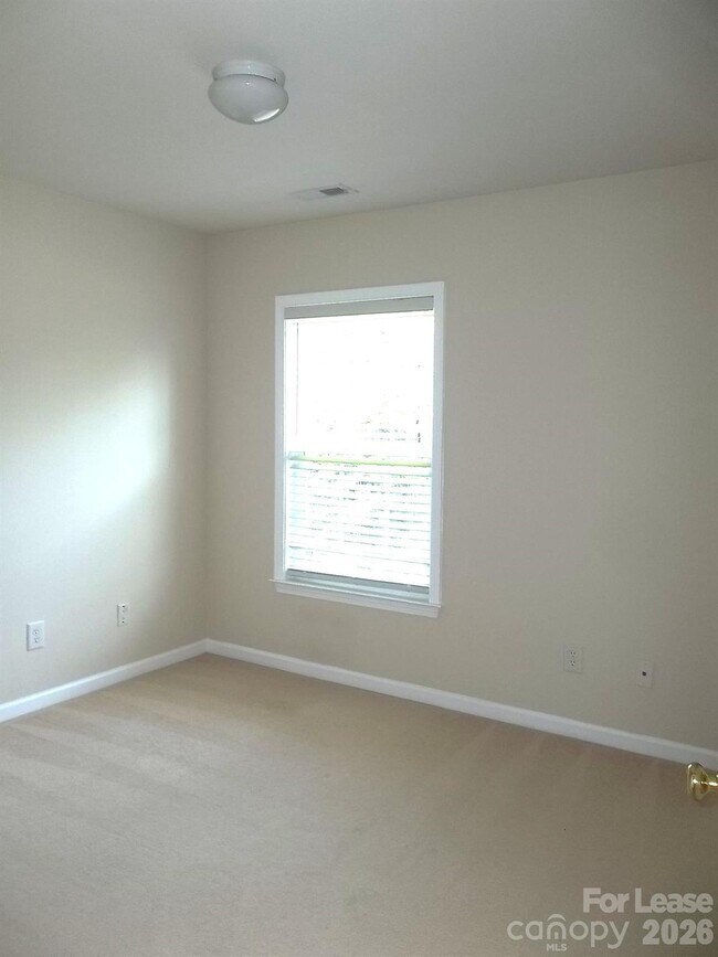 Building Photo - 11120 Maplehurst Dr