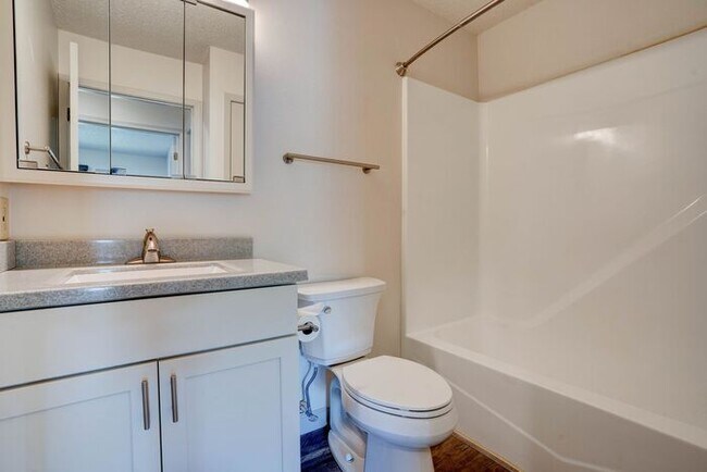 Building Photo - $1,050 | 2 Bedroom, 1 Bathroom Apartment | No Pets | Available for August 1st, 2026 Move In!