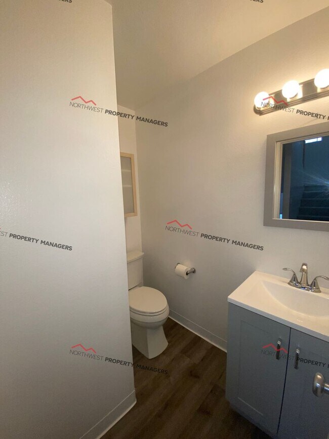 Building Photo - STATUS: AVAILABLE | R256 | $2595