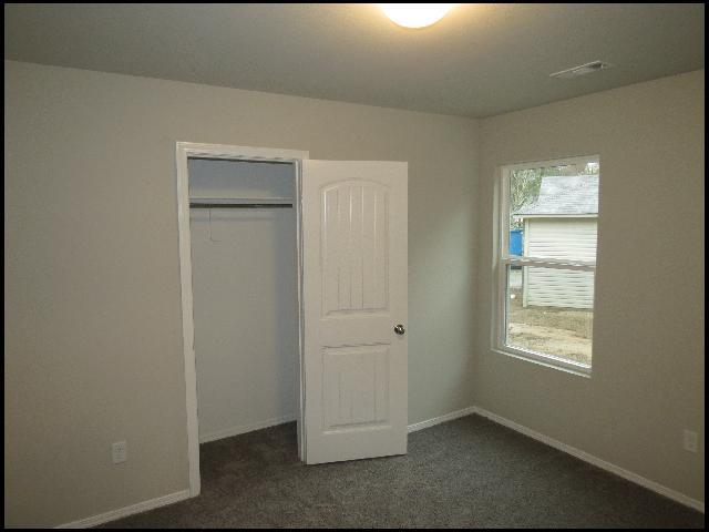 Building Photo - 1935 Auburn Hills Dr