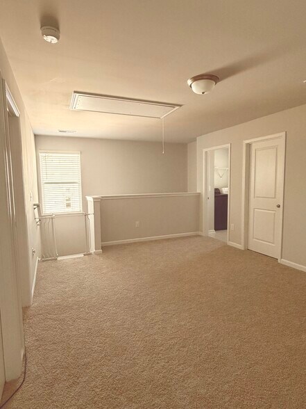 Loft - 306 Poinsett Bridge Way