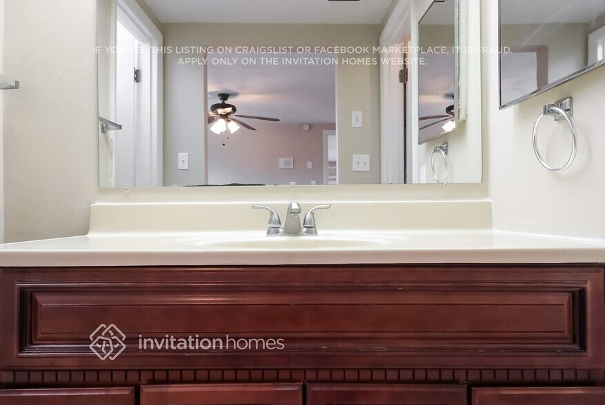 Building Photo - 5626 Moog Rd