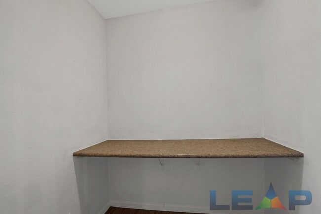 Building Photo - Welcoming 4 Bed 4 Bath Beautiful Brick Home near UNT and TWU!