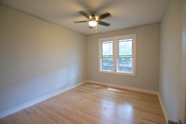 Primary Photo - 2734 S Bonfield St