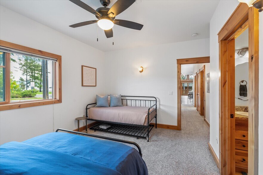 Primary Bedroom - 150 Adams St