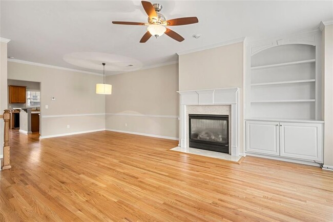 Building Photo - 6424 Queens Court Trace