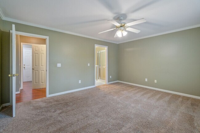 Building Photo - 7037 Mooreland Ct
