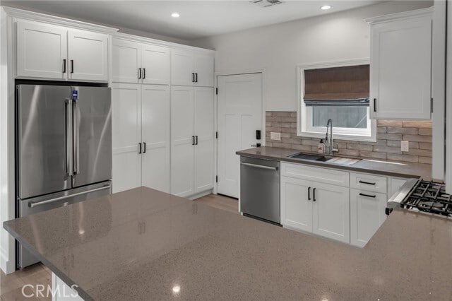 Building Photo - 22434 Berdon St