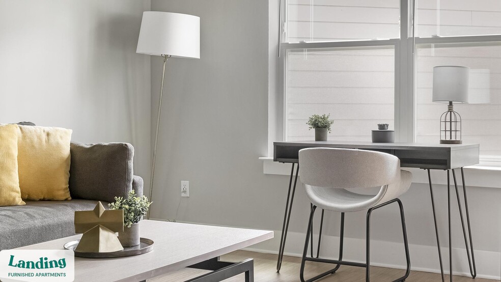 Building Photo - 1880 Maple Dr NW