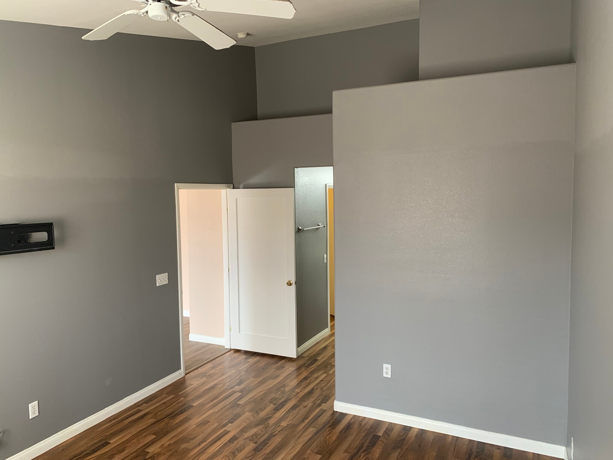 Building Photo - 1205 Simms Ave